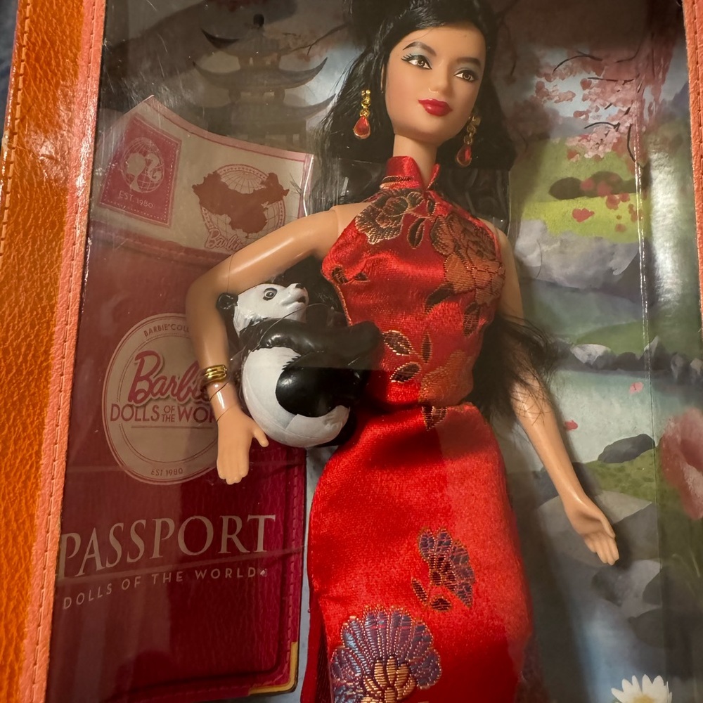 Barbie around the world 2011 China Pink Passport